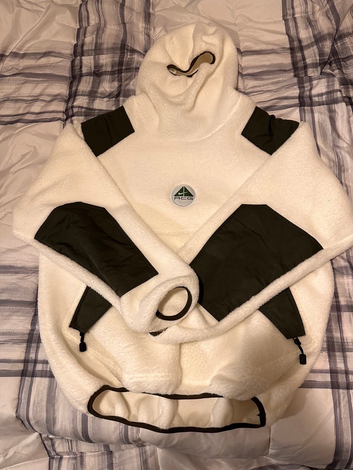 Nike sherpa jacket
