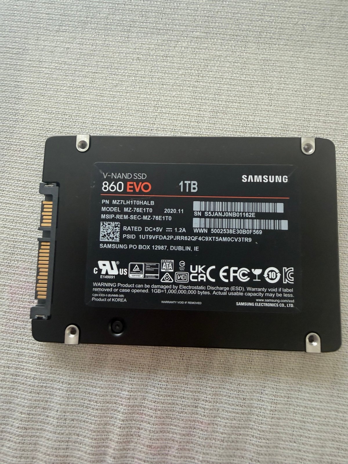 Samsung 860 1TB new