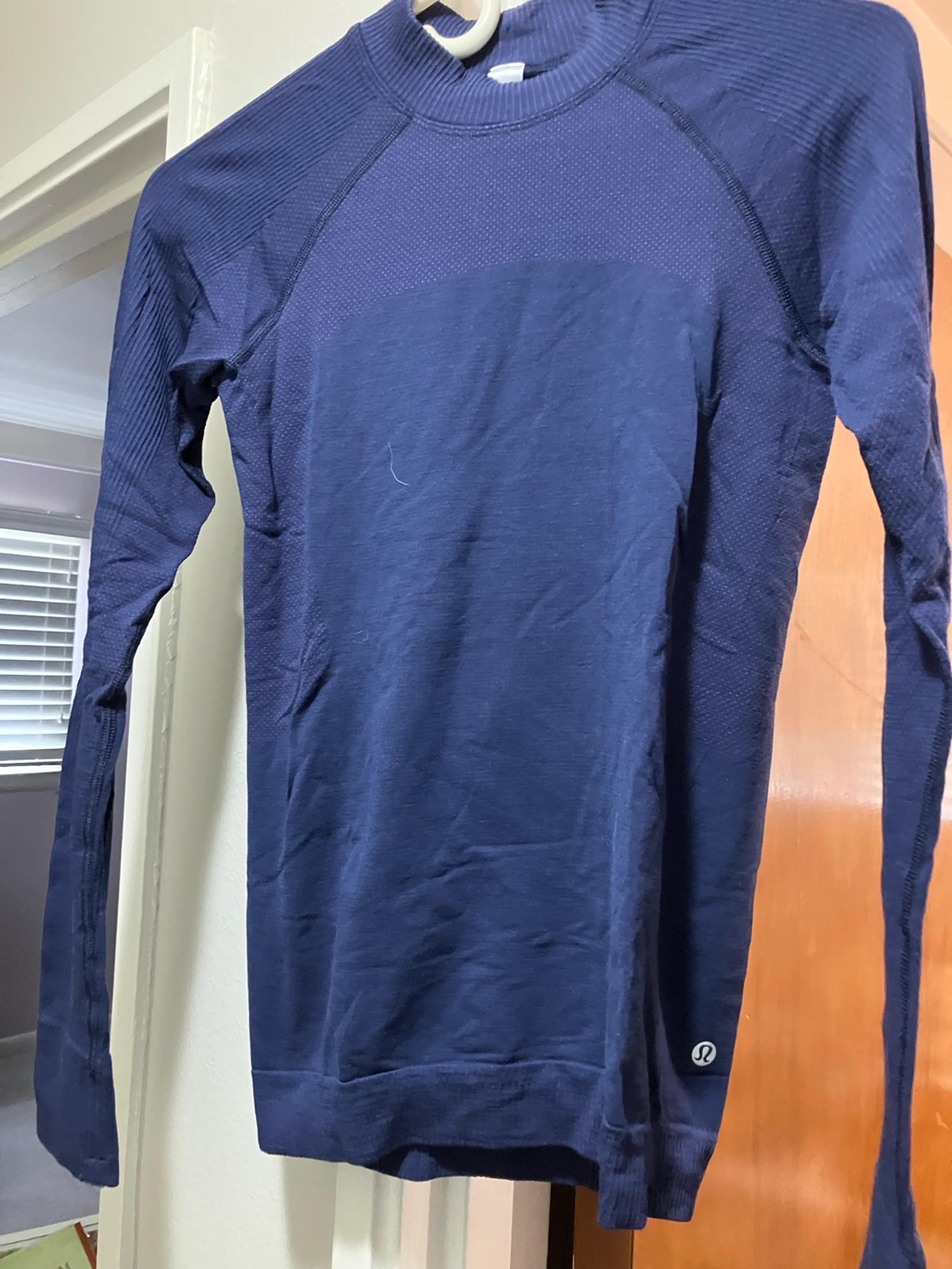 Lululemon Women’s Athletic shirt Size S