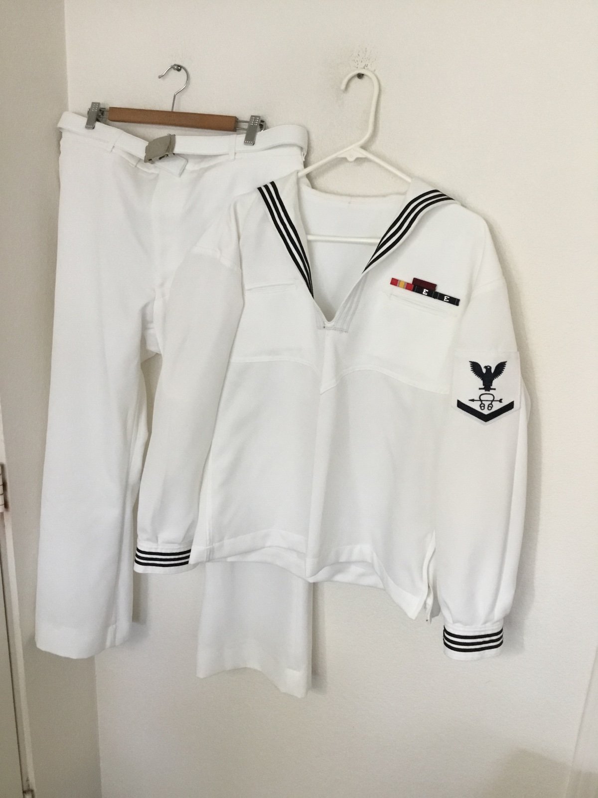 US Navy Dress White Uniform Set Jumper Size 48 Regular And Trousers size 40 reg