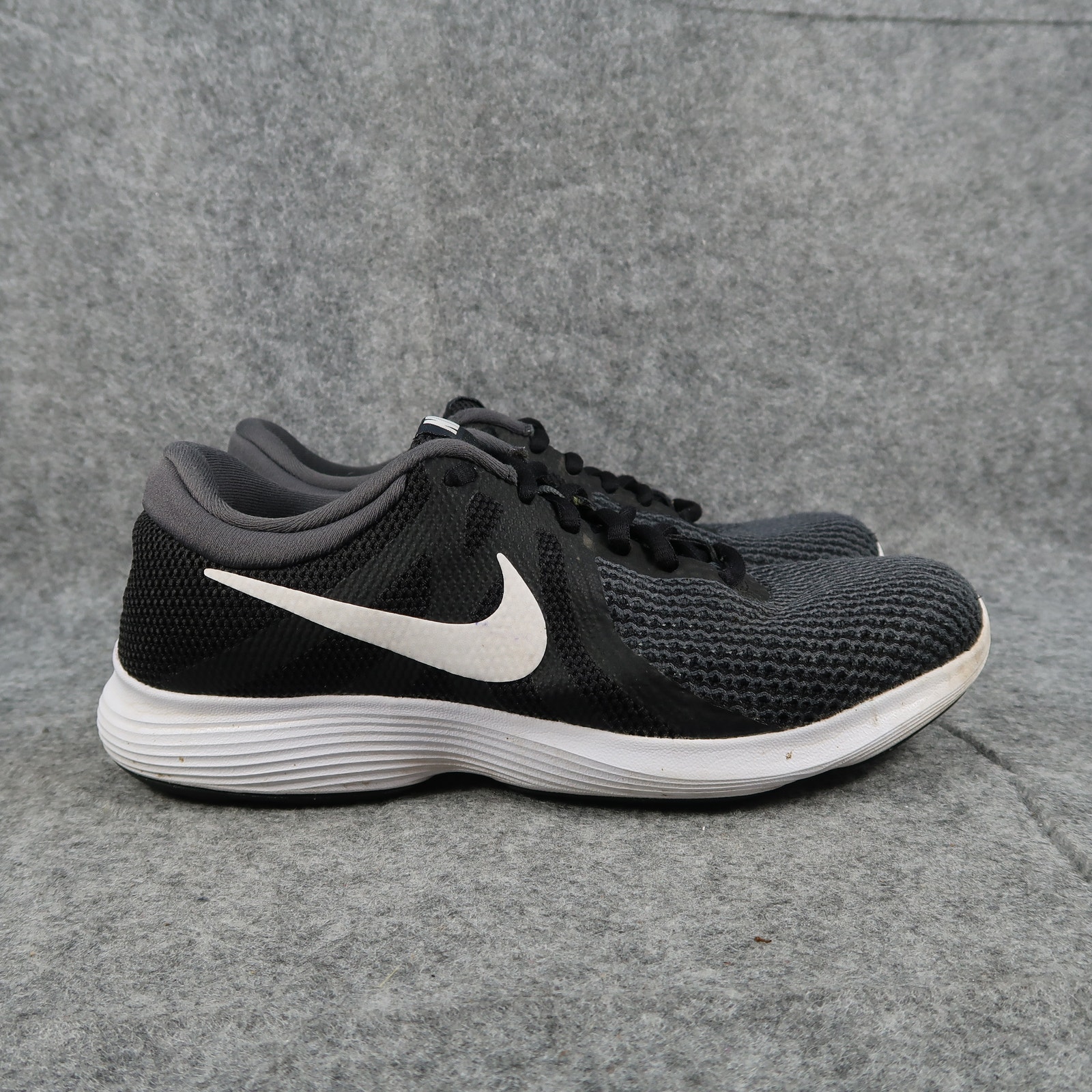 Nike Shoes Womens 7.5 Athletic Trainer Revolution 4 Sneaker Running Sport Active
