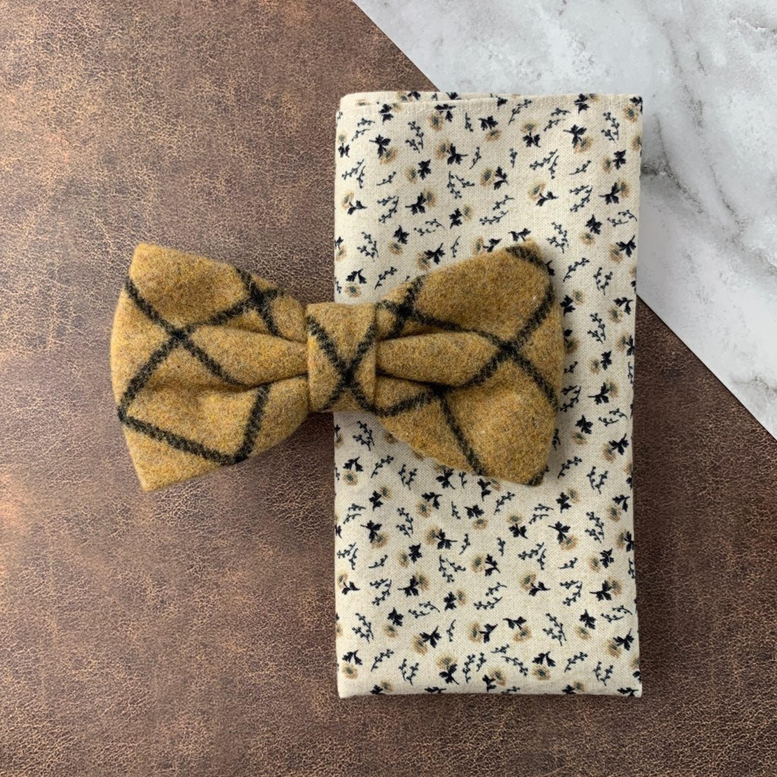 Men's Tan Tartan Wool Bow Tie Set