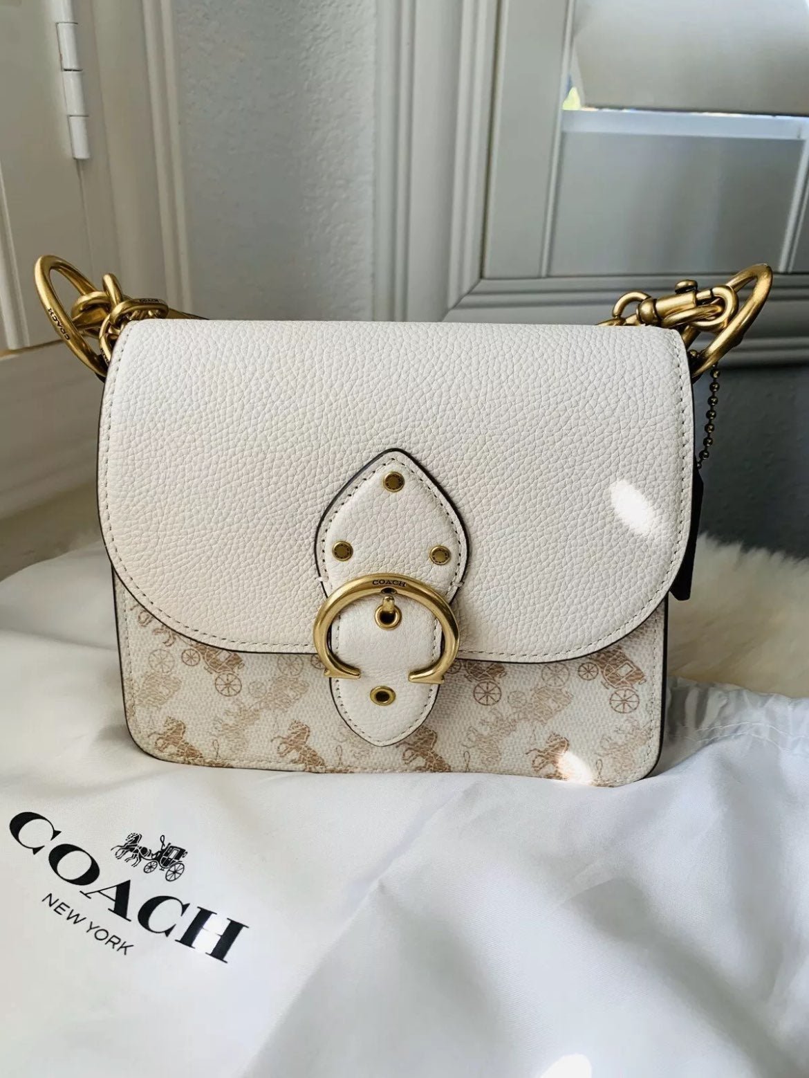 Coach Beat Horse & Carriage Bag