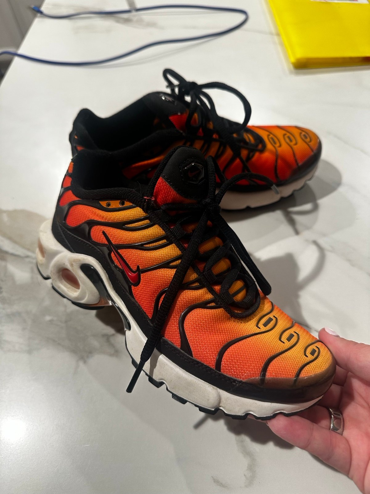 Youth size 4 Nike Air Max Plus TN GS Sunset 4Y