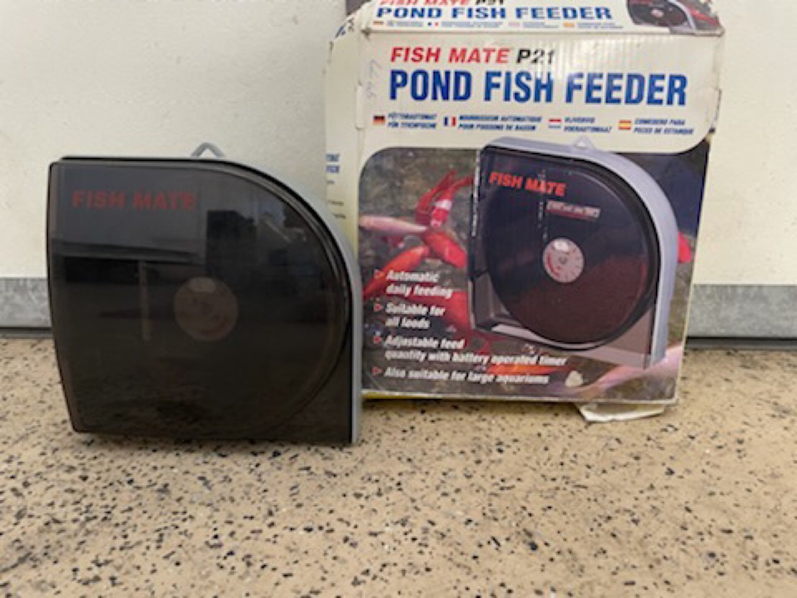 Fish Mate P21 Pond Fish Feeder