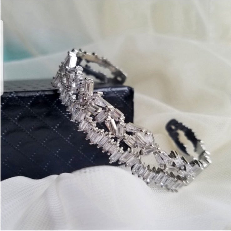 Swarovski Elements 925 Sterling Silver Open Cuff Contemporary Bracelet NEW