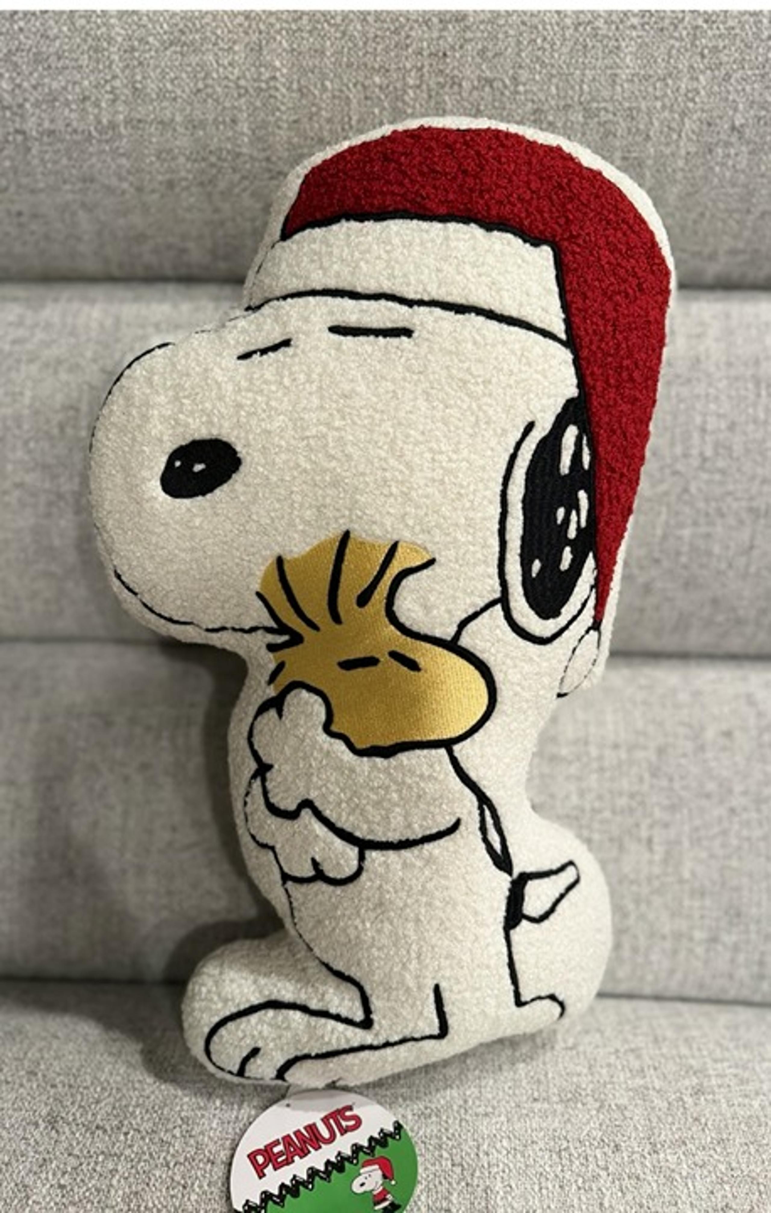 New Peanuts Snoopy Christmas Pillow