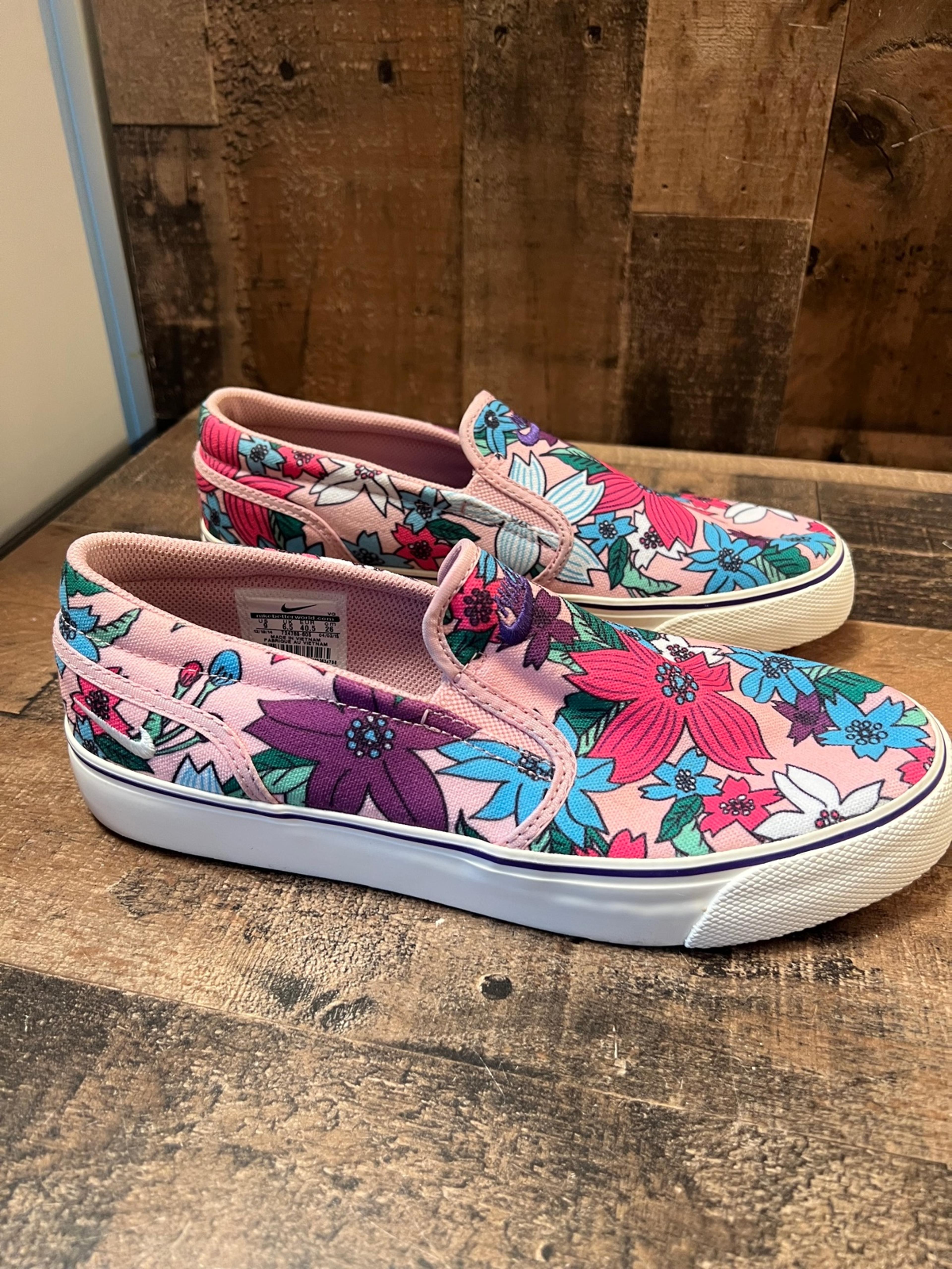 Womens nike toki Clearance