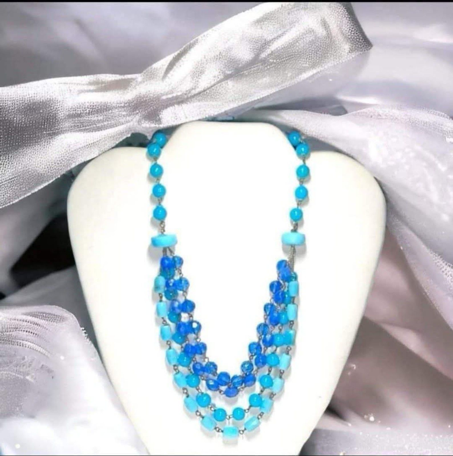 Vintage beautiful Venetian glass & Czech glass beaded 4 row bib blues necklace