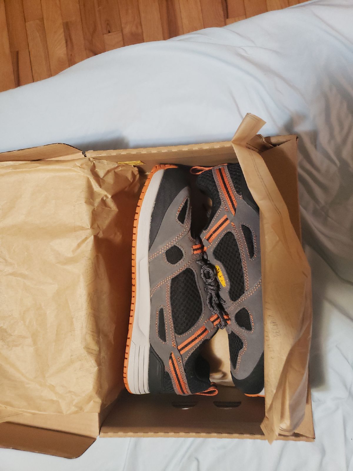 Keen safety toe work boots