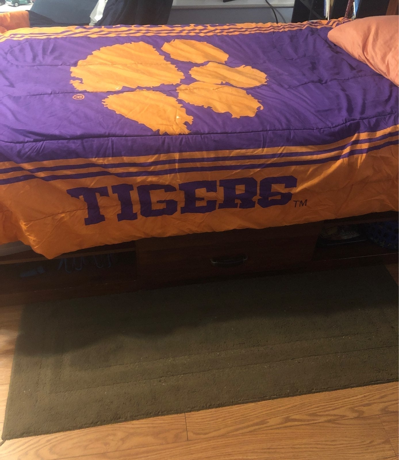 Twin Bed