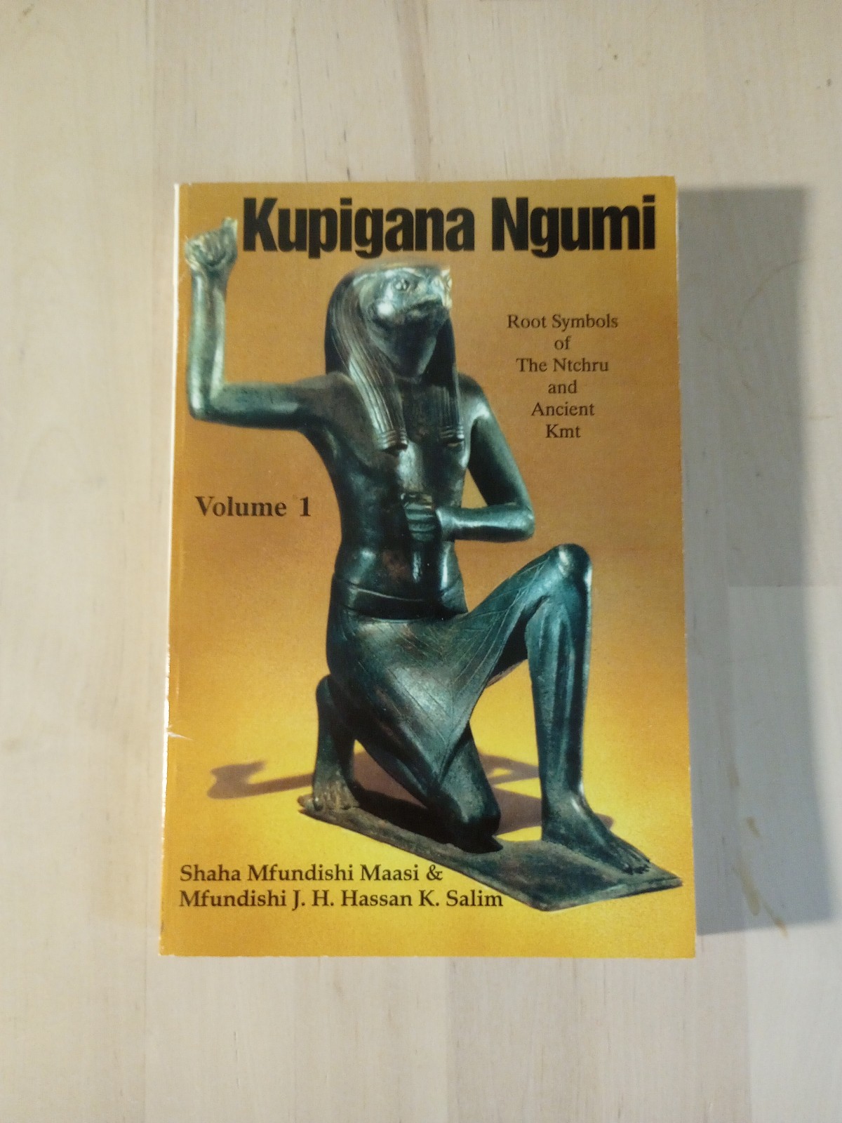 Kupigana Ngumi, Volume 1 by Shaha Mfundishi Maasi (1994 Paperback)