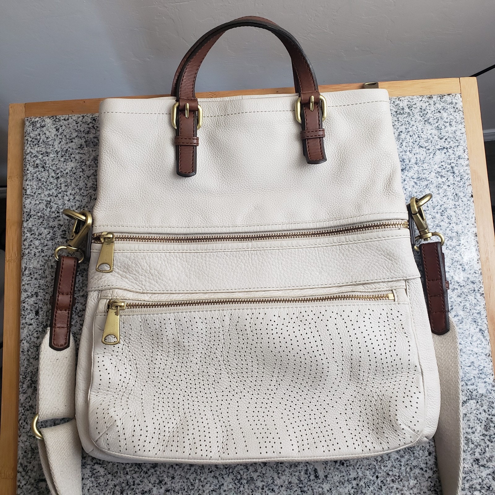 Fossil Explorer Fold-Over Leather Crossbody Messenger Bag Tote Ivory Off-White