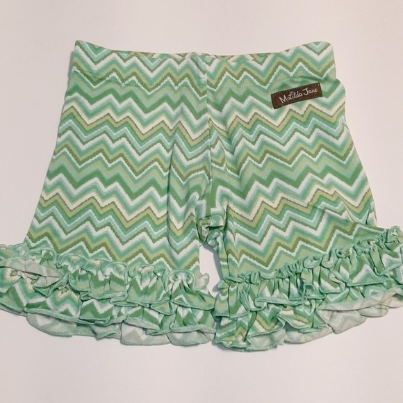 Matilda Jane Sugar Snap shorts size 2 New green / white chevron