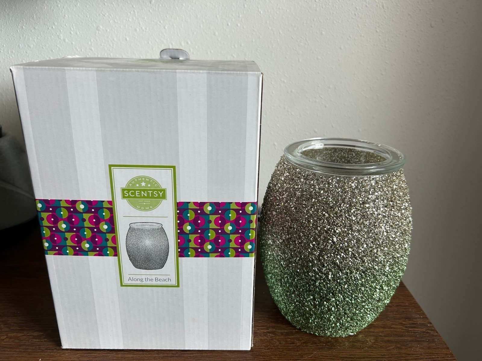 2021 Retired Scentsy Warmer Along The Beach