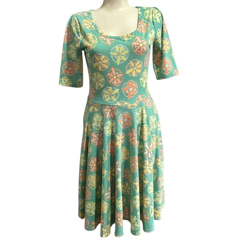 LuLaRoe Women's Dress Nicole Multicolor Floral Print Size M Fit & Flare Easter