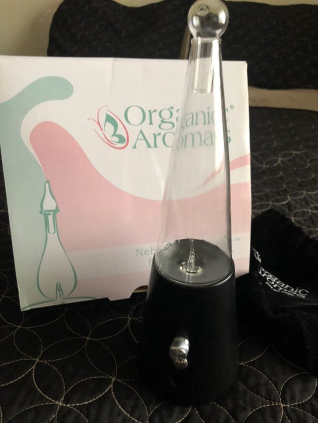 Essential oils diffuser