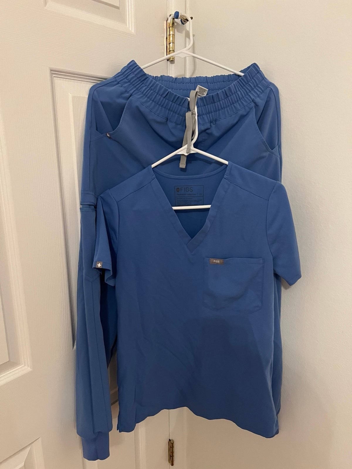 Final sale Figs scrubs set in ceil blue