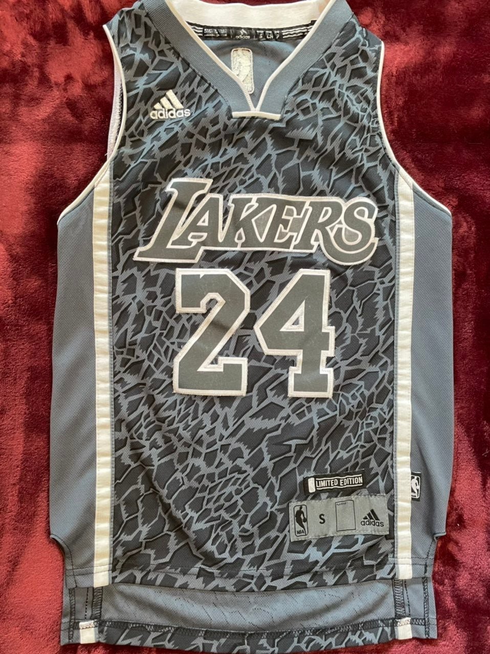 ADIDAS LIMITED EDITION BRYANT JERSEY YS