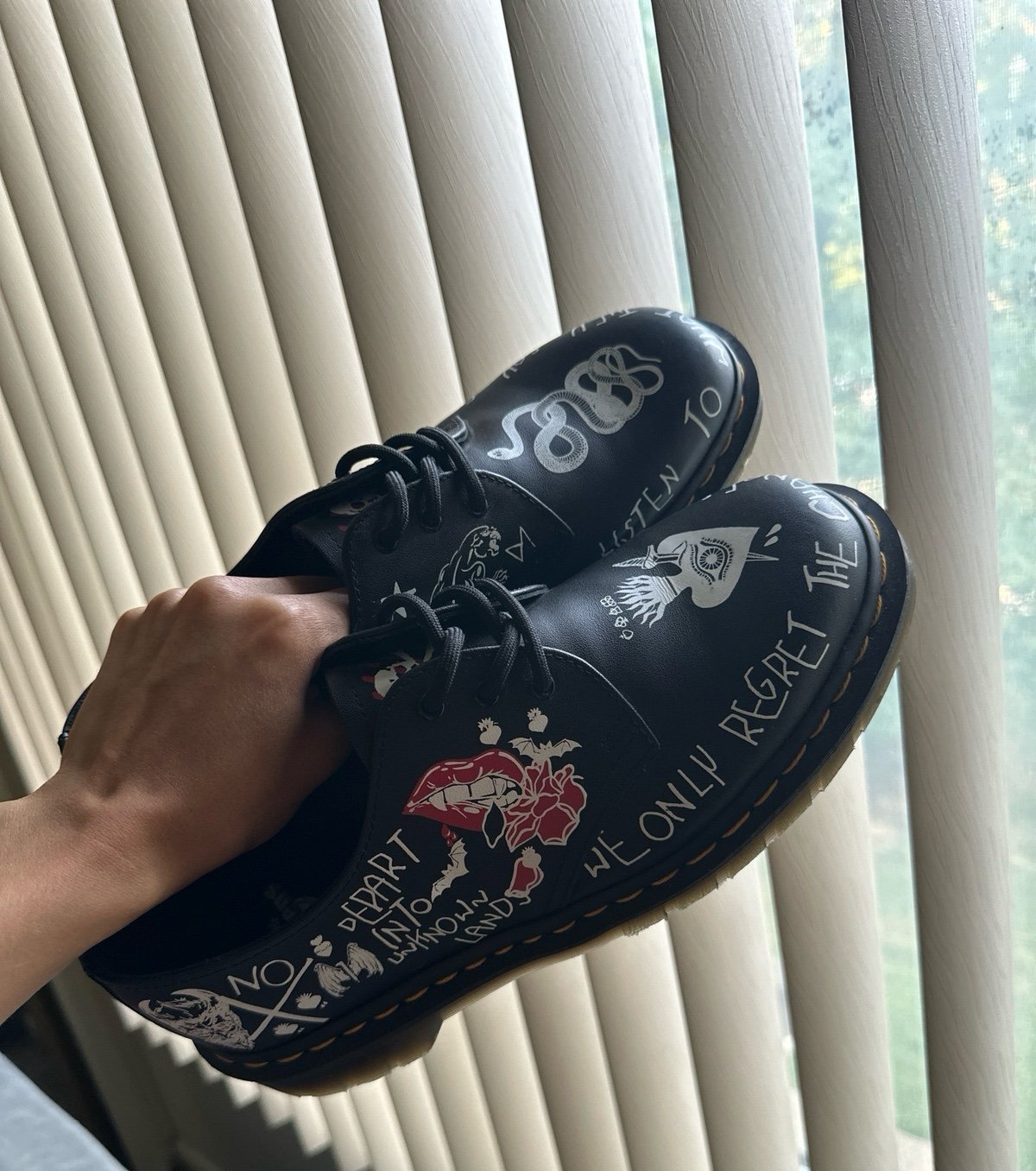 Exclusive men Dr.Martens size 9