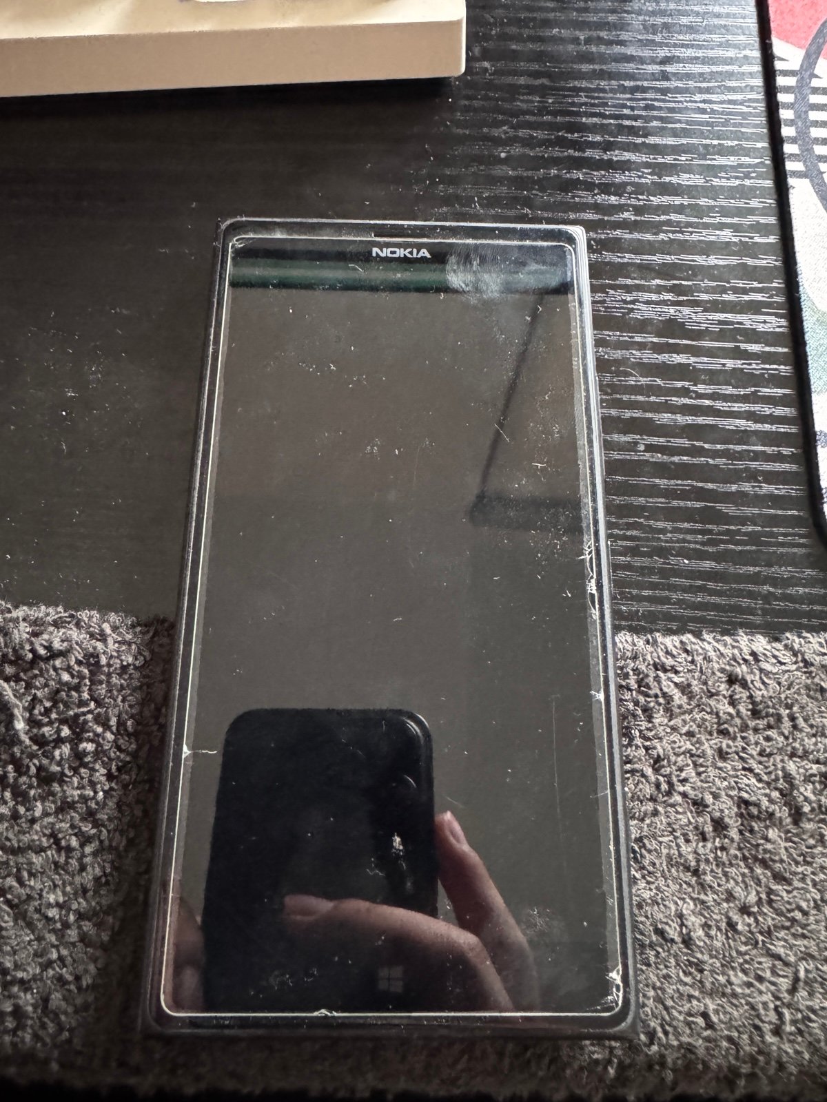 Nokia lumia 8100