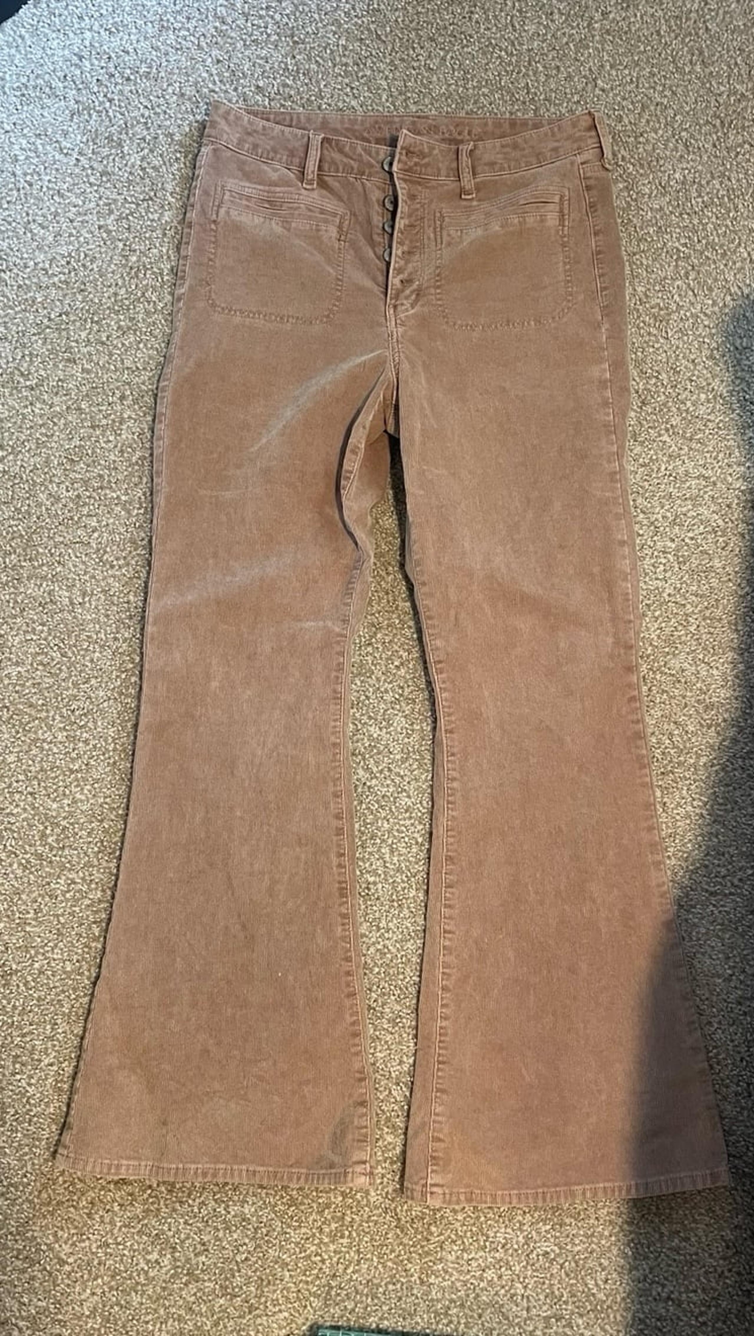 American Eagle Corduroy Flare Women’s Jeans (12)
