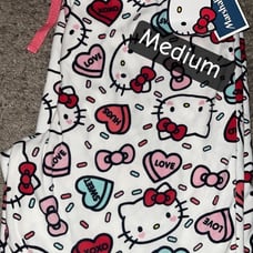 Hello kitty Valentine’s Day pajama Medium￼