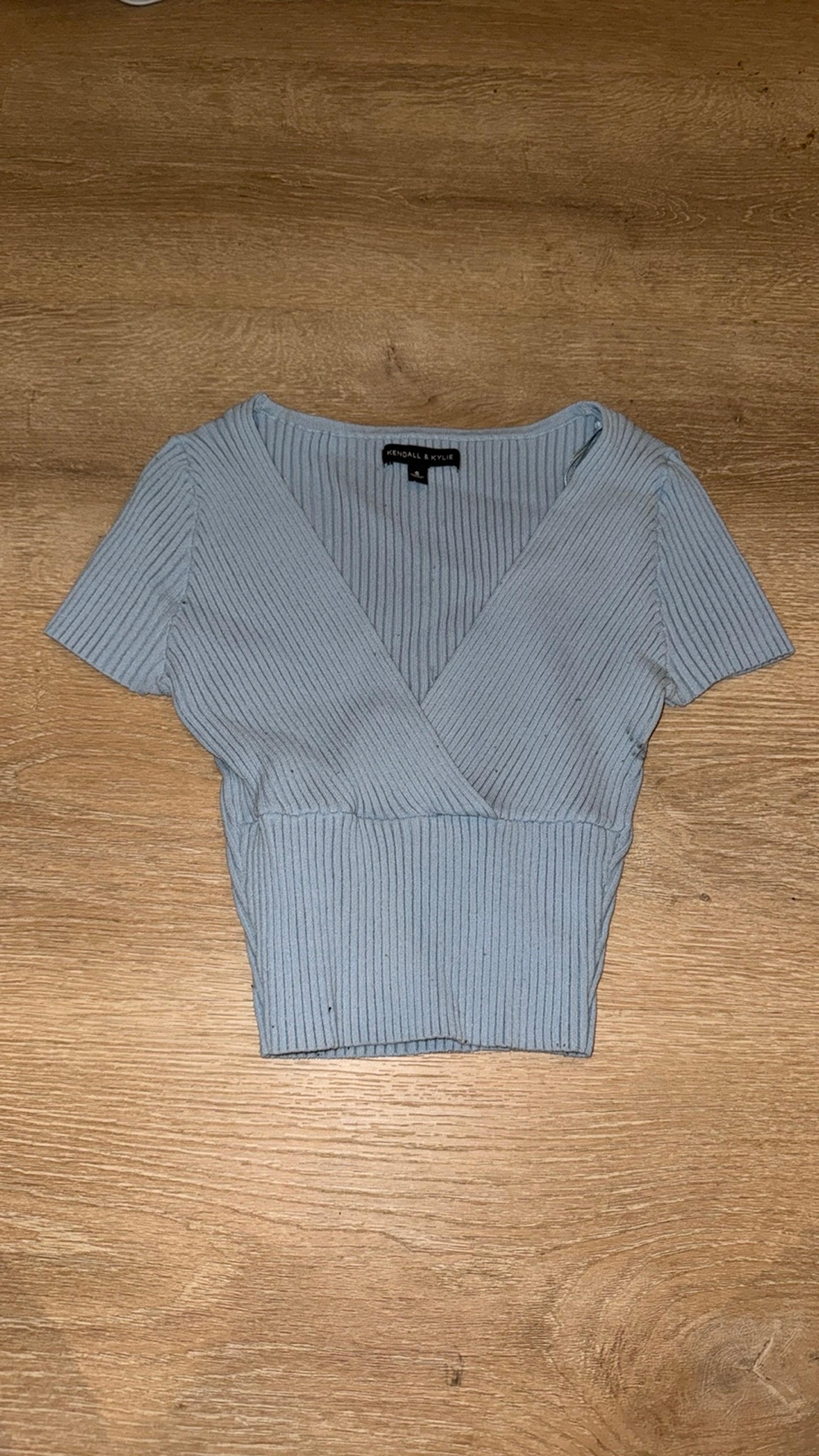 Kendall & Kylie Baby Blue Knit Top