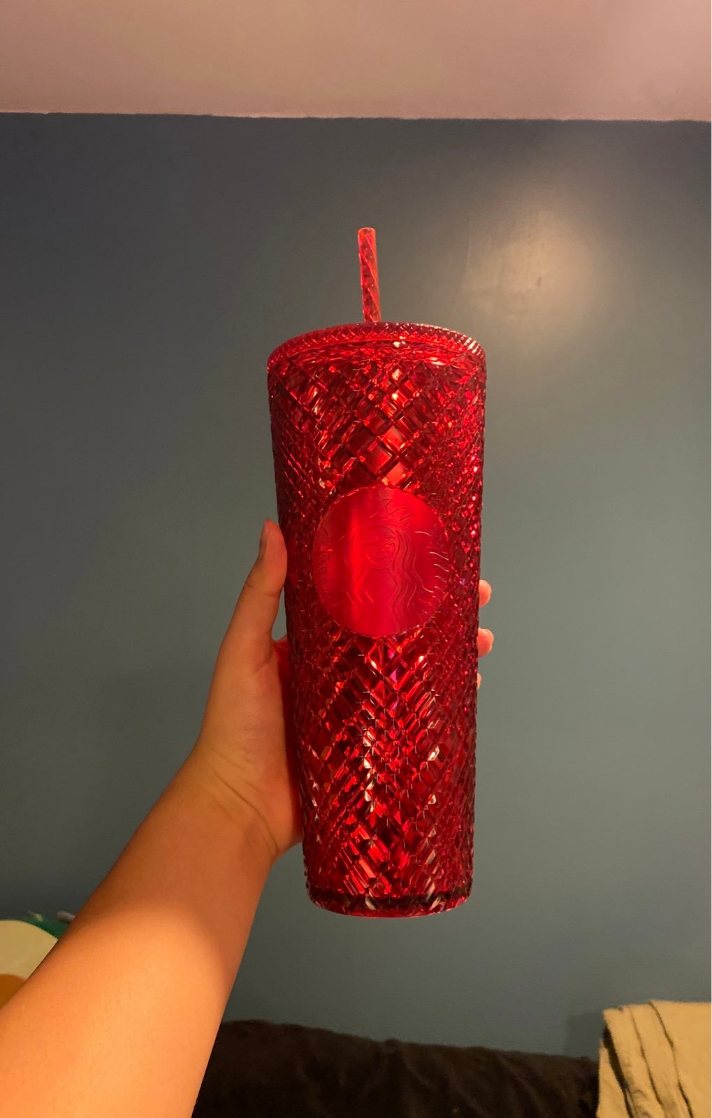 Starbucks red holiday cup 2021