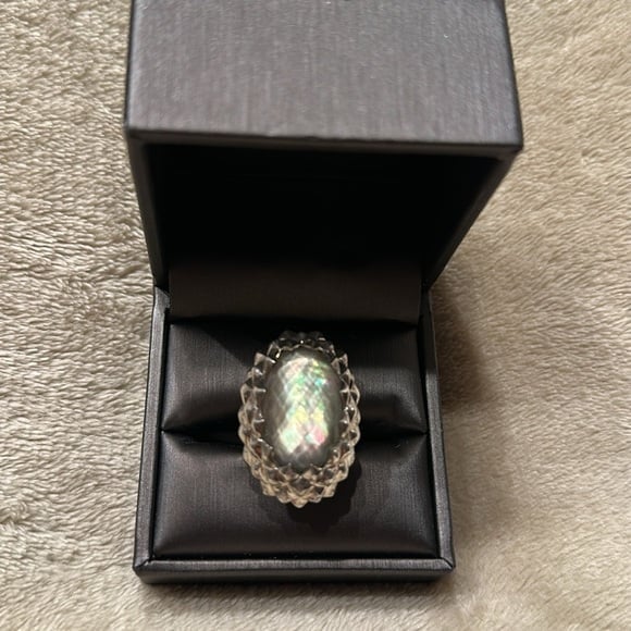 925 Silver Carved Cocktail Ring with Faceted Oval Iridescent Hue Gemstone Sz 6.5