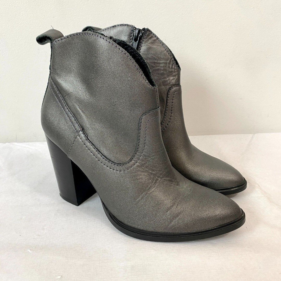 Pure Navy Hulu Heeled Ankle Booties Gunmetal Metallic Gray Leather Women's 6.5