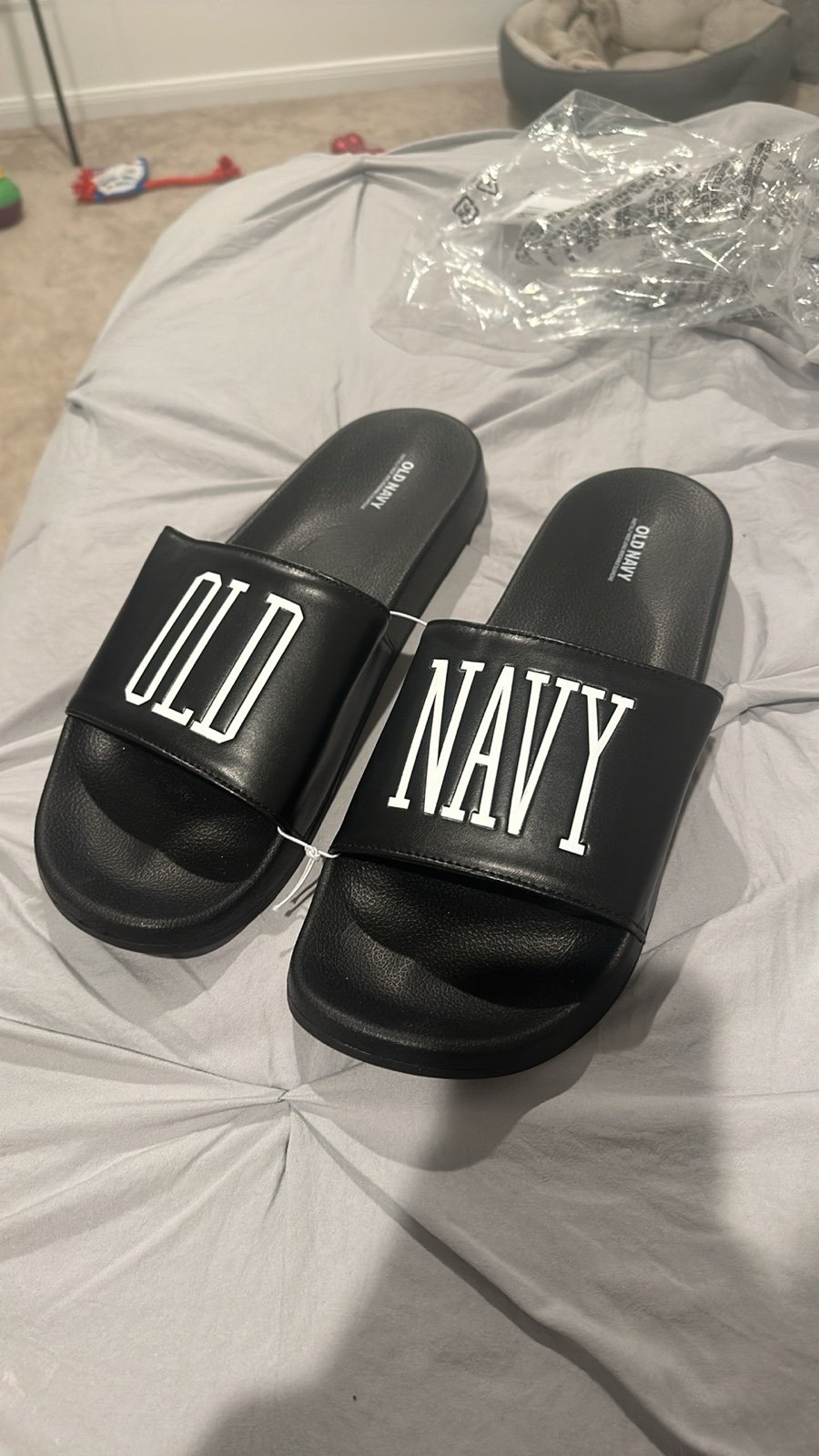 Old navy men's store slide sandals