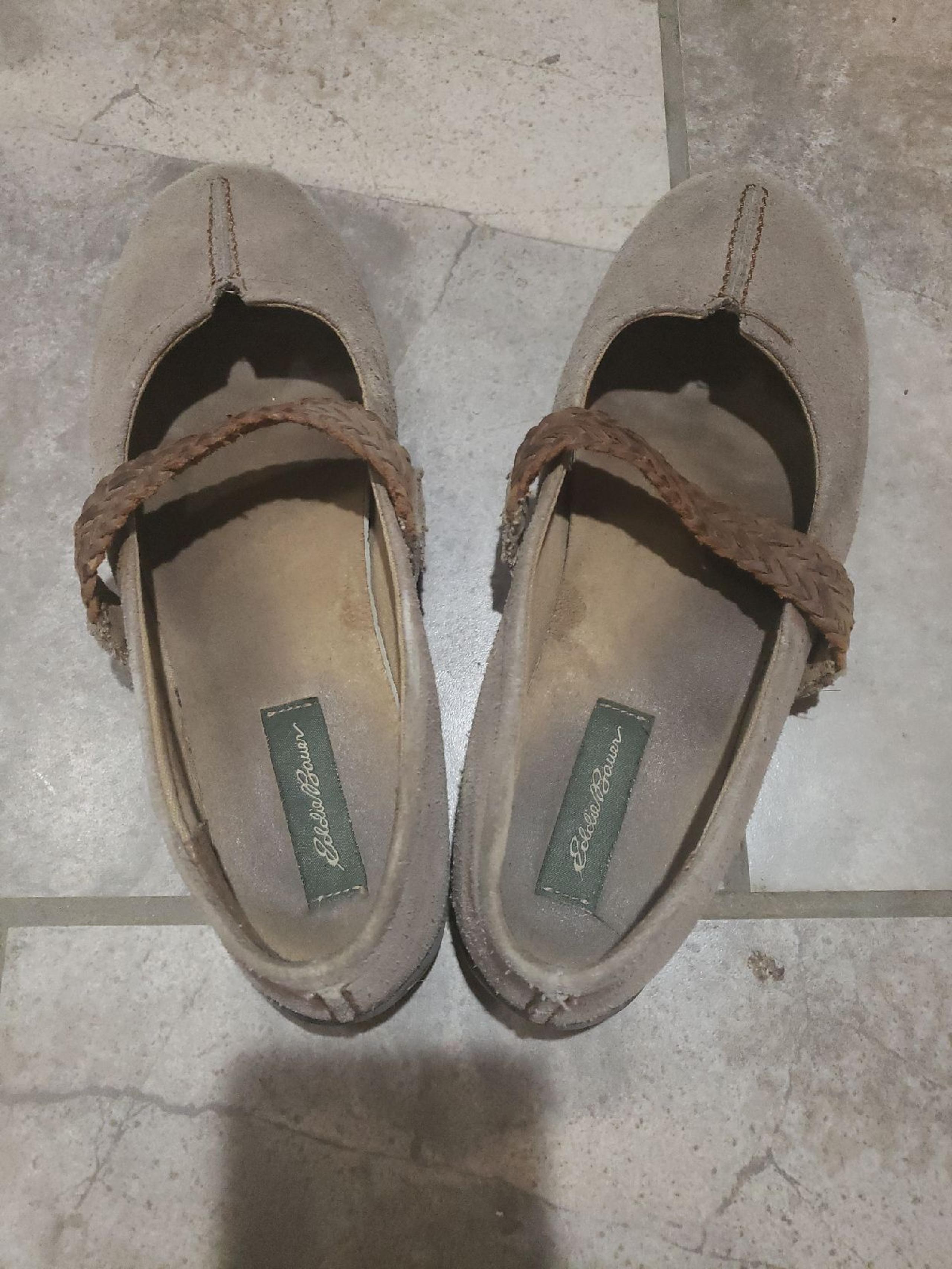 Eddie Bauer slip on shoes