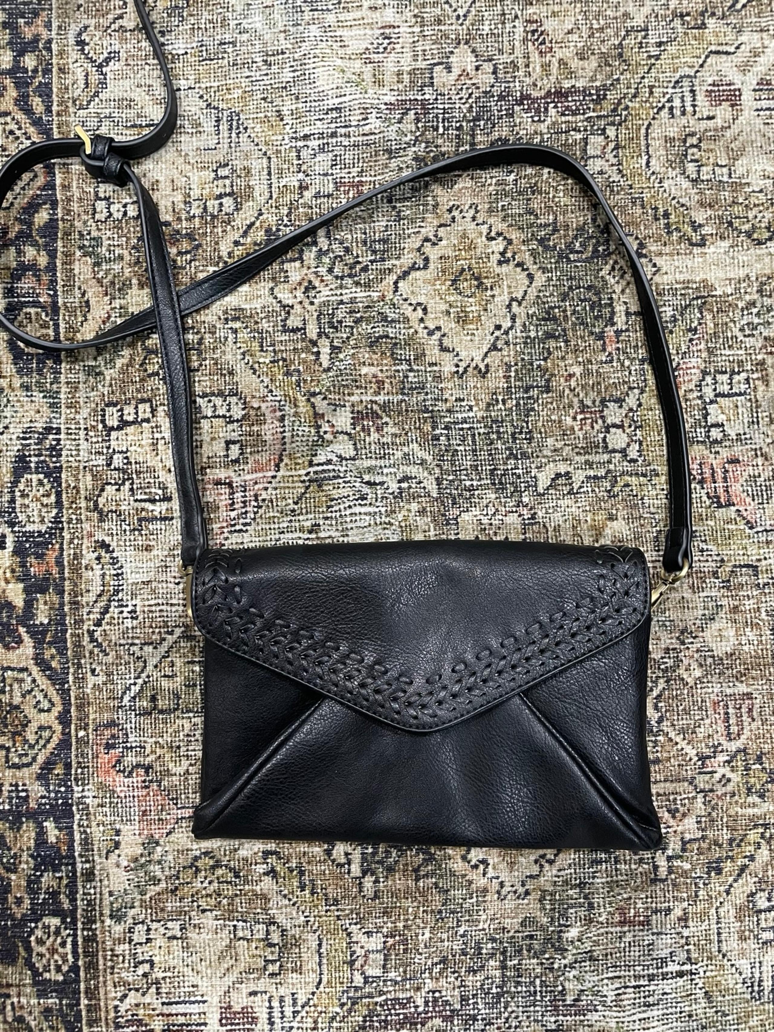 Anthropologie Isabella Whipstitch Crossbody
Envelope Bag w Braided Gold Detail