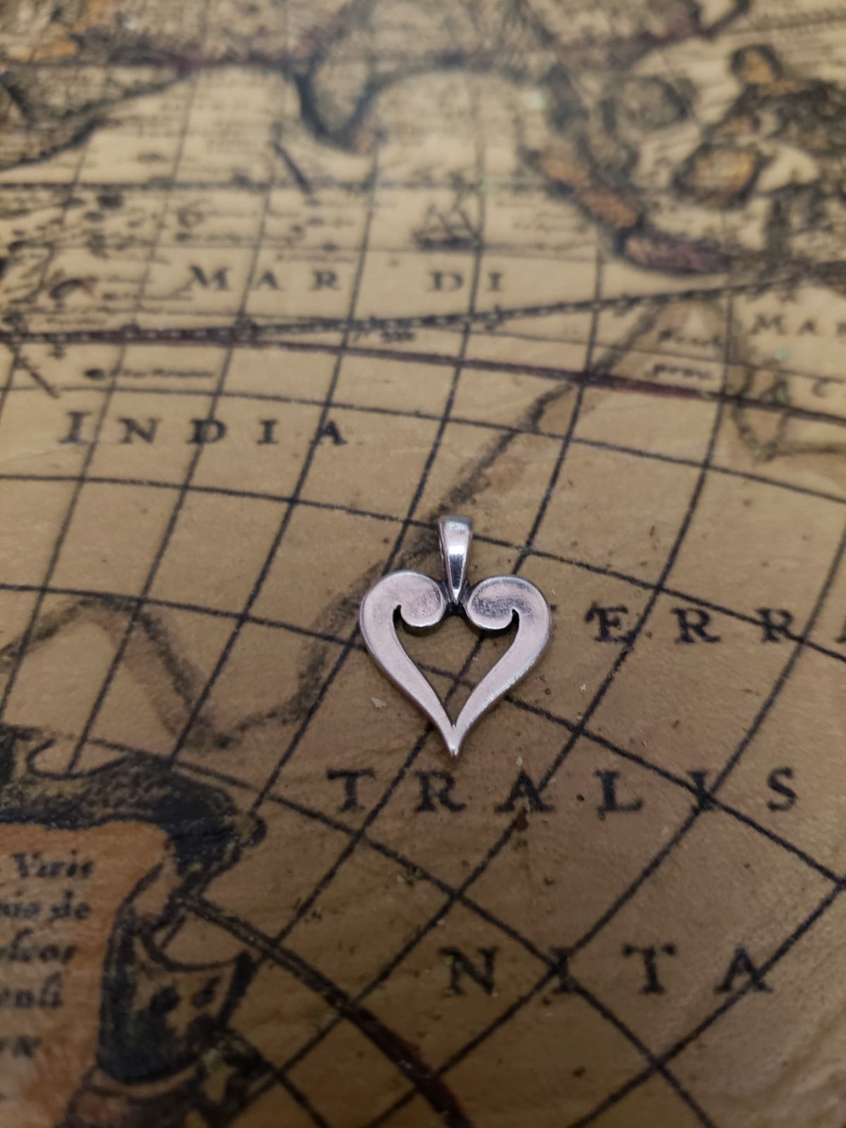 James Avery retired heart