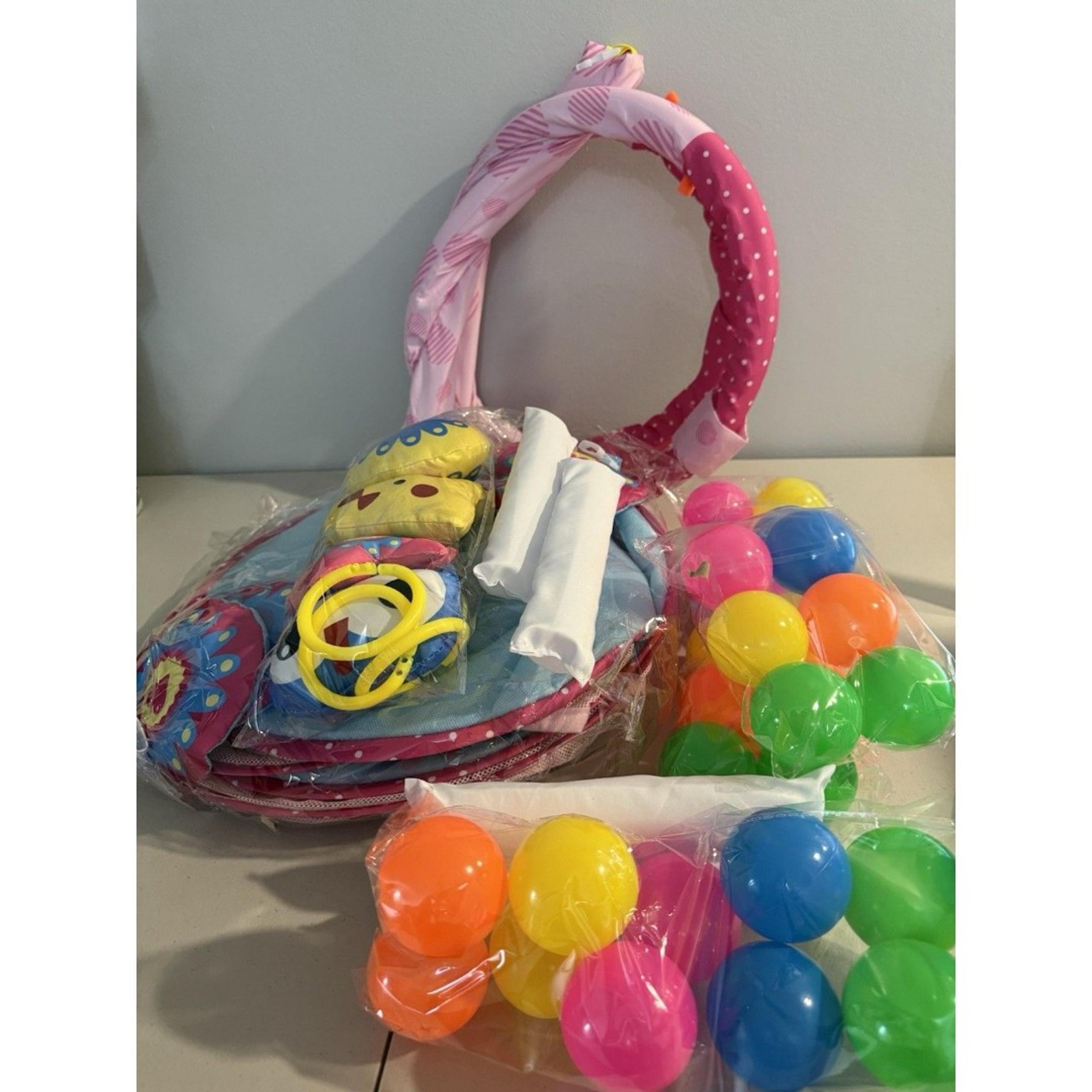 Baby Play Gym ,3 in 1 Baby Play Activity Mat with with 4 Toys, Detachable Arch