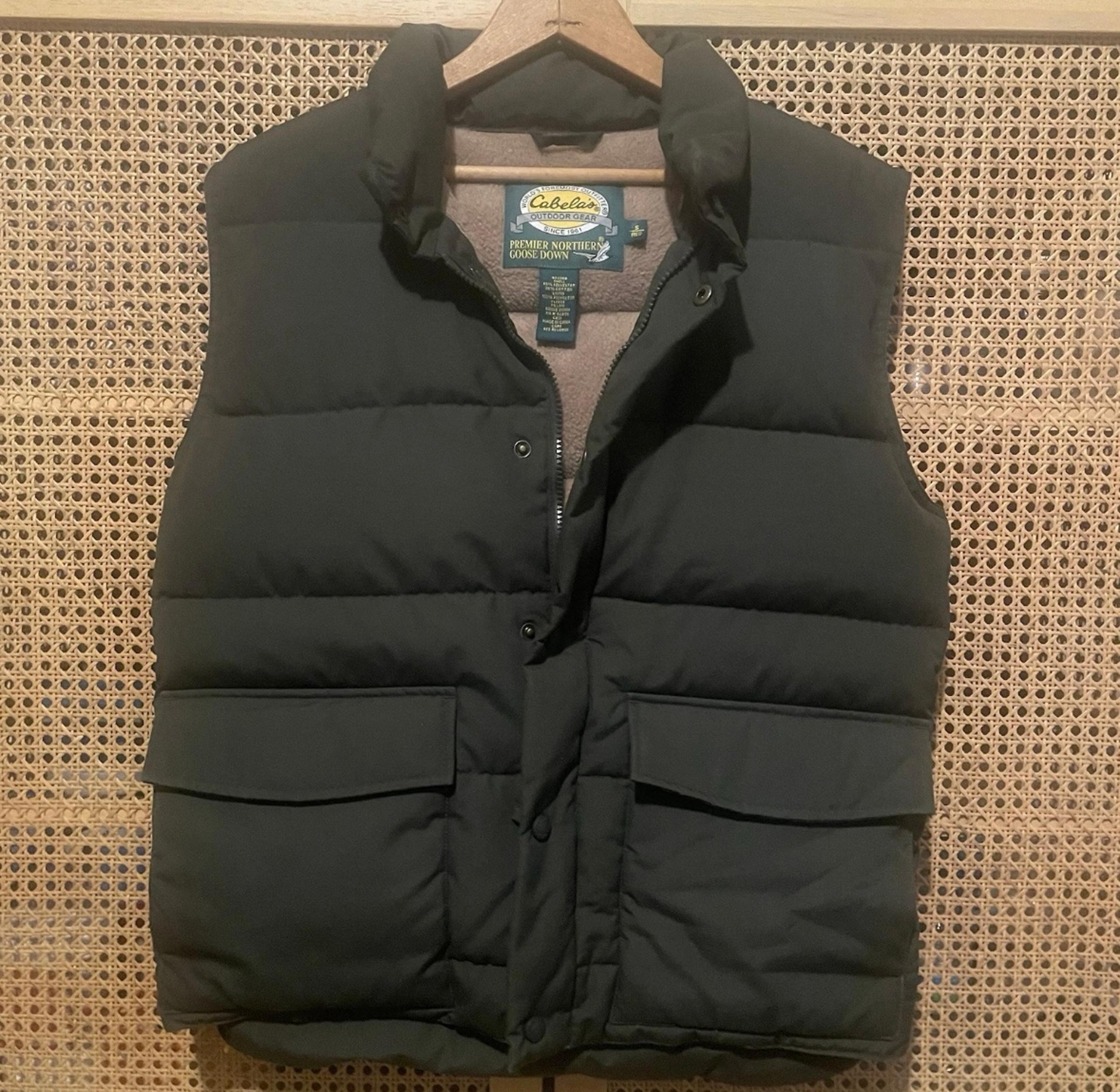 Cabela’s Goose Down Puffer Vest Quilted Full Zip/Snap Water Repellent Men’s Sz S