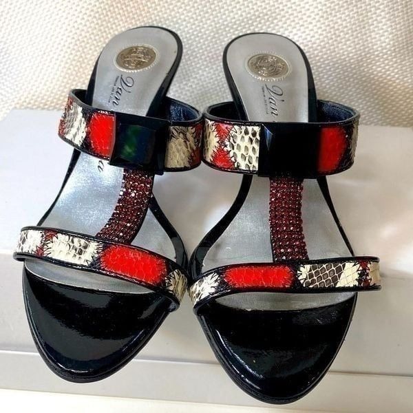 Van maria Premium by soda Exotic snake and animal print red rhinestone size 6