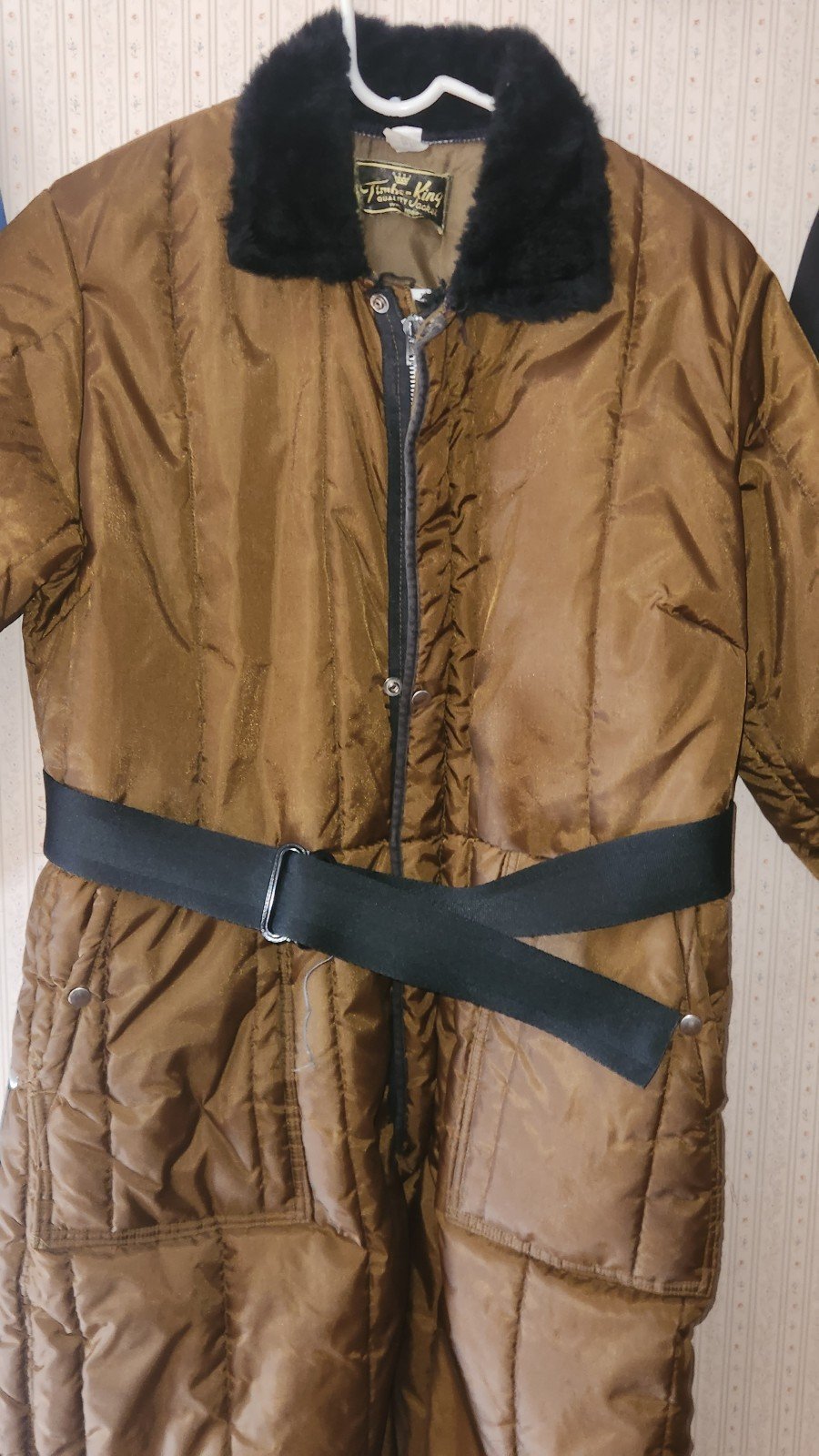 Vintage men's Timberking snowsuit. Size medium like new. 70s