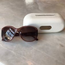 Chloé Sunglasses w White Leather Case