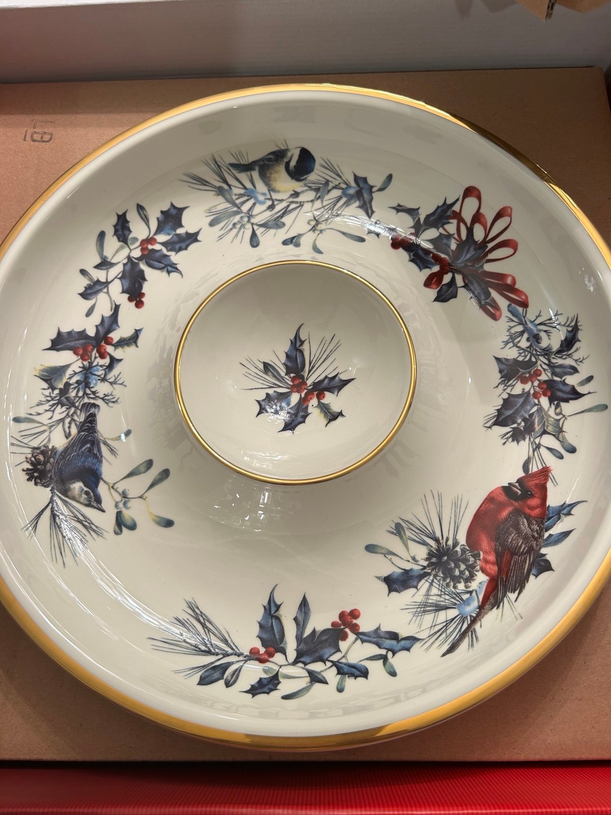 LENOX for the holidays cardinal WINTER GREETINGS new chip dip bowl mistletoe