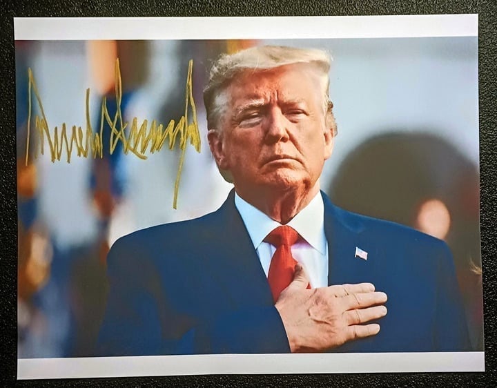 REAL Donald Trump Autograph! Signed with his famous gold ink pen!