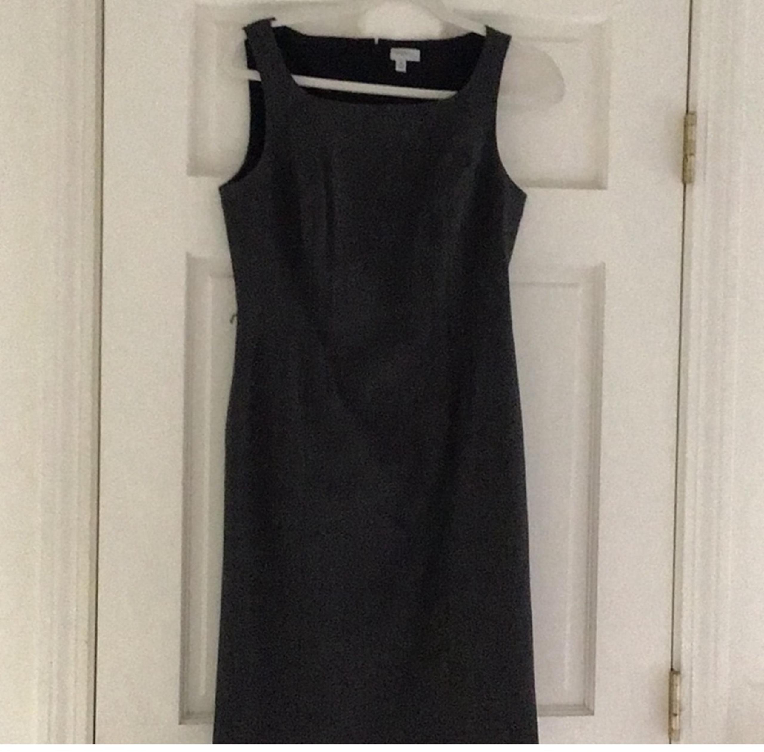 Halogen gray dress with fabric belt to match   8P