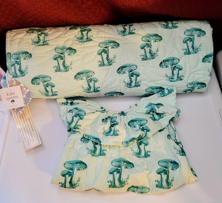 Kate Quinn - Blue Toadsool Mushroom Quilt and Ruffle Bubble Set