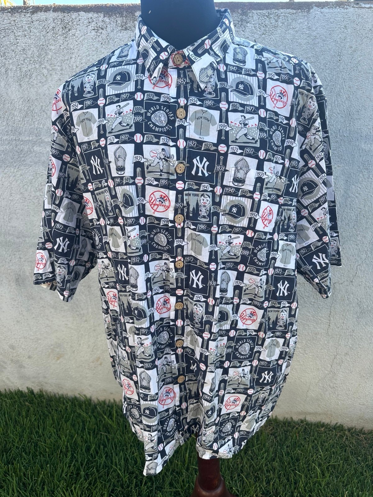 PreOwned Reyn Spooner Navy New York Yankees Champions Full Button Men's 3XL