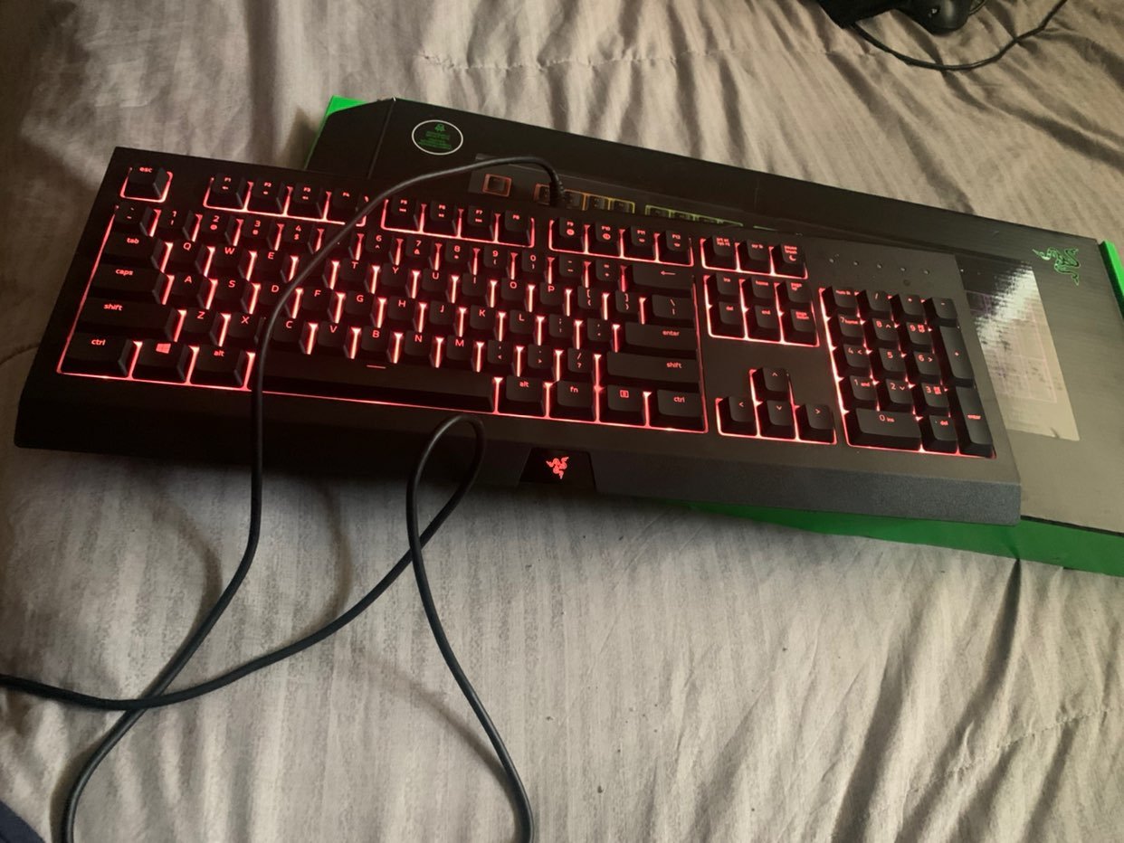 RAZER CYNOSA CHROMA KEYBOARD