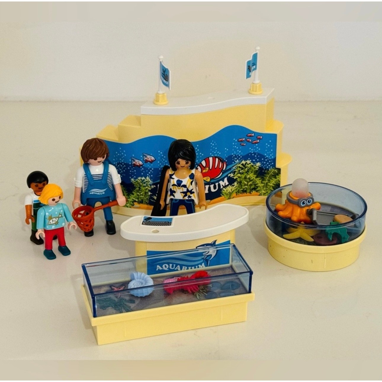 Vintage Playmobil “Family Fun” aquarium set (incomplete)