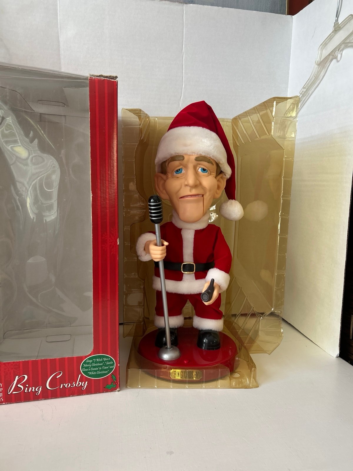 Gemmy Pop Culture Series Bing Crosby Animated READ