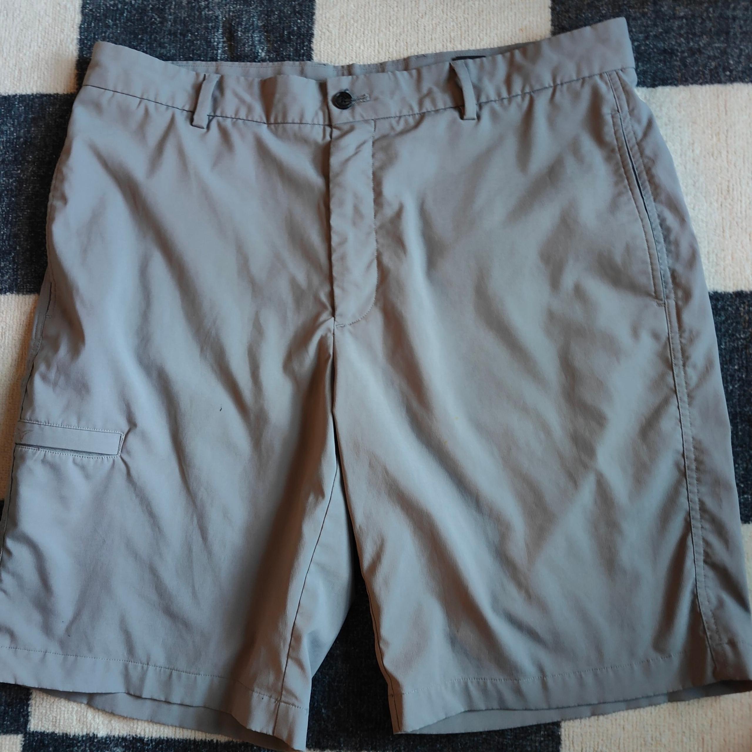 Greg Norman Men's shorts waist size 36