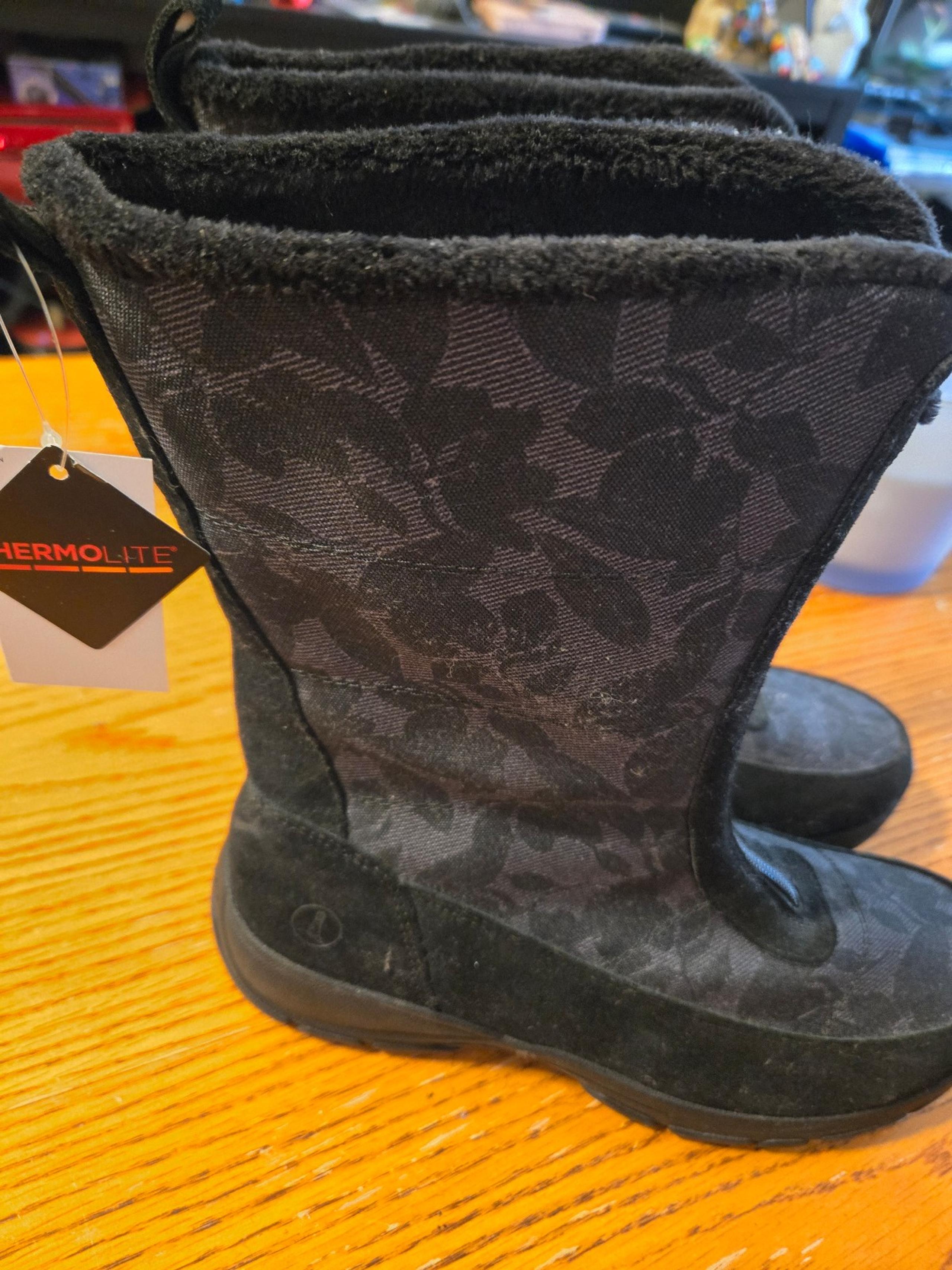 Women's Land's End 9.5 Winter Boots